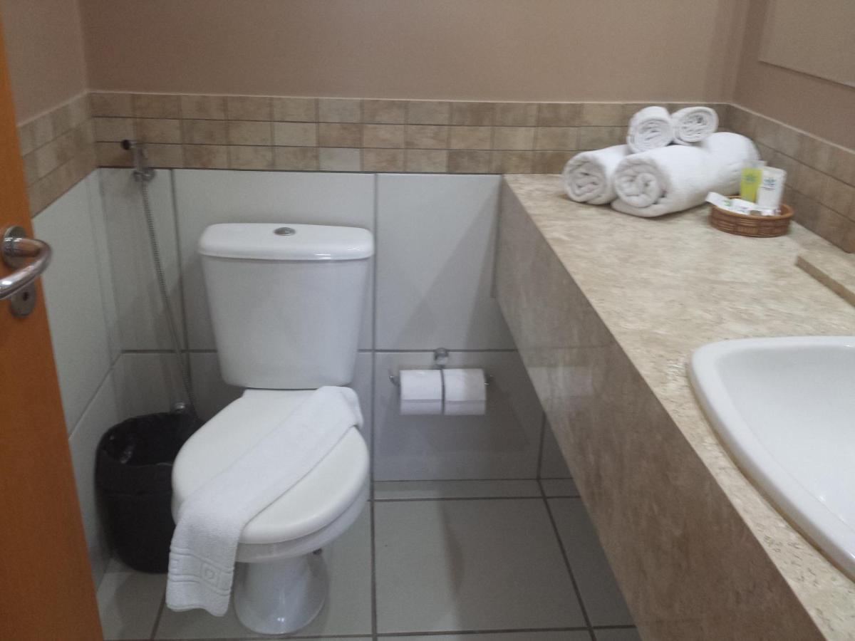 Flat Le Jardin Suites Caldas Novas Exteriör bild